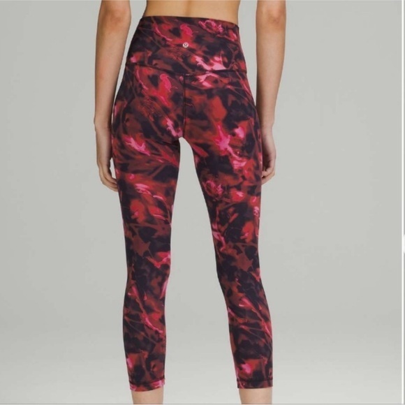 Lululemon Align High-Rise Crop 23", Intensity Pink Blossom Multi, Size 4 - Picture 1 of 12